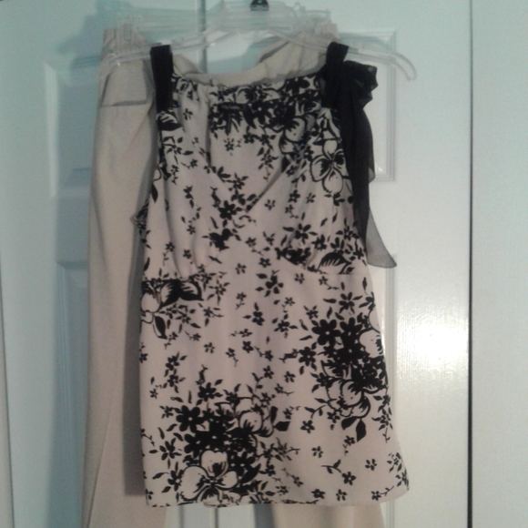 Halter Top - Picture 2 of 5